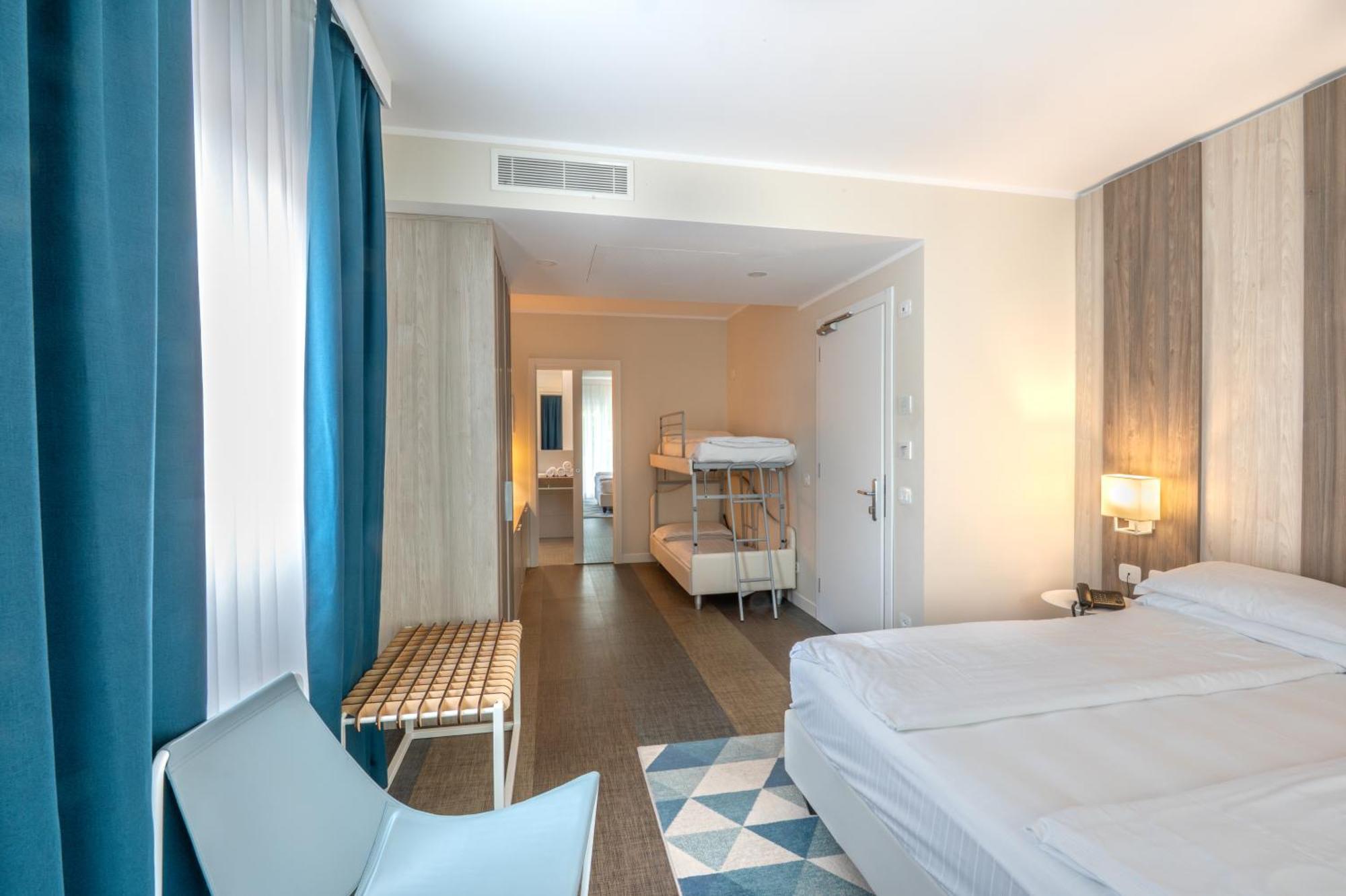Hotel Europa Garda  Exteriör bild
