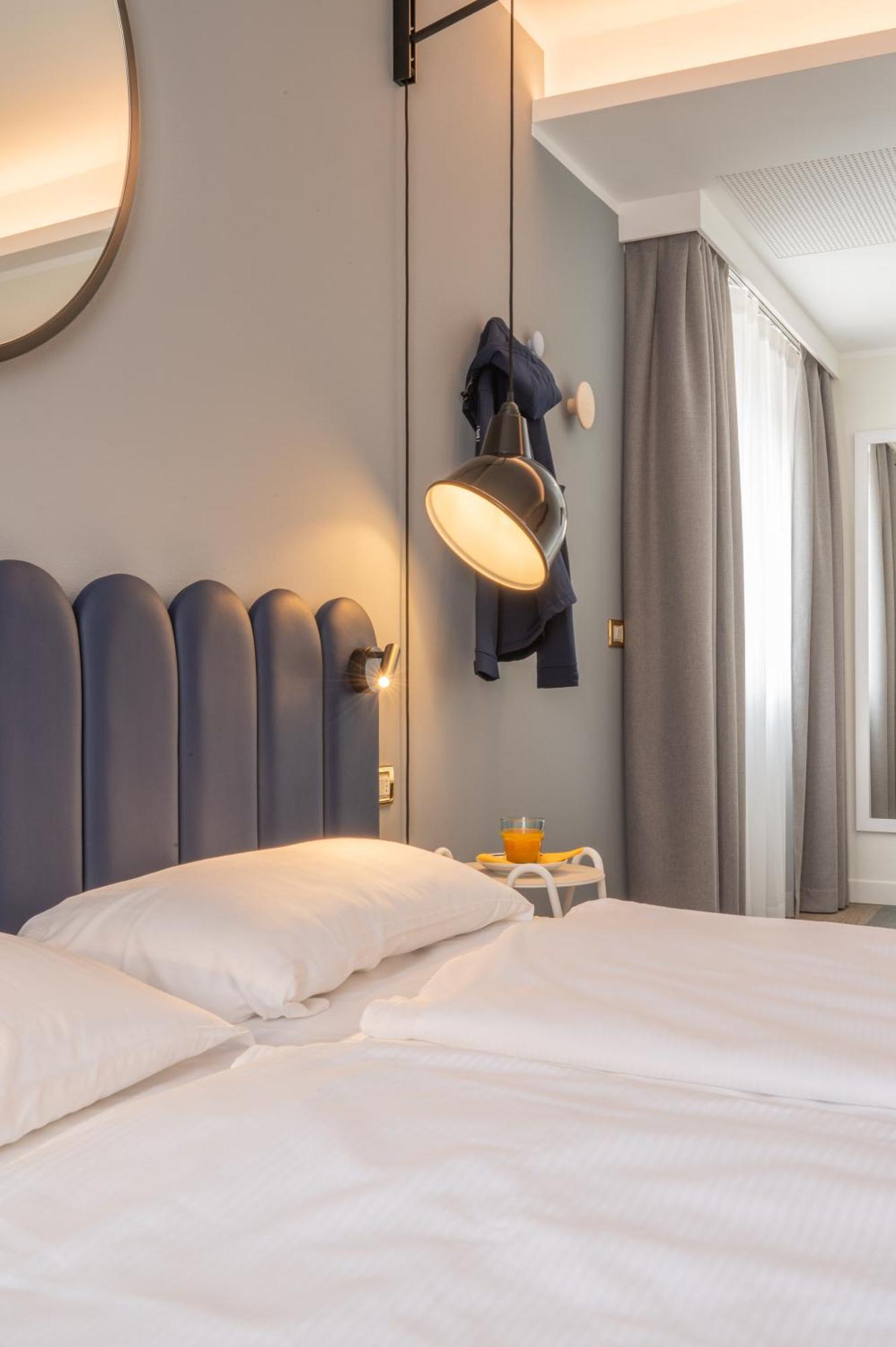 Hotel Europa Garda  Exteriör bild