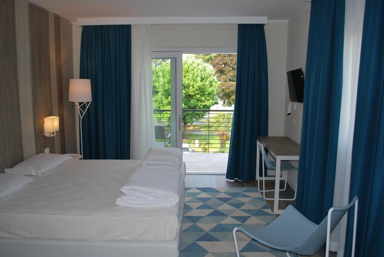 Hotel Europa Garda  Exteriör bild