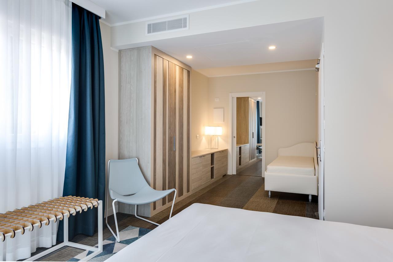 Hotel Europa Garda  Exteriör bild