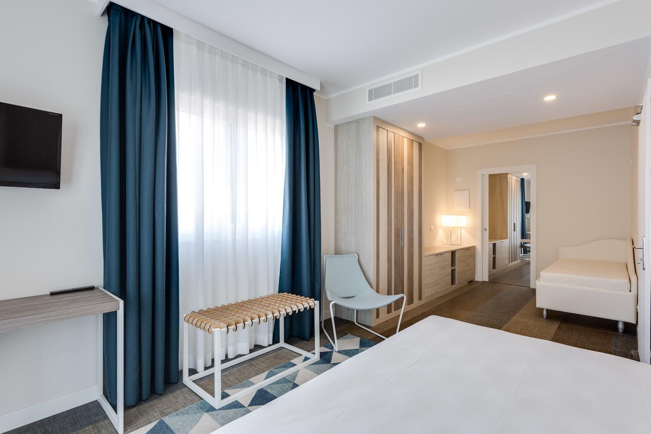 Hotel Europa Garda  Exteriör bild